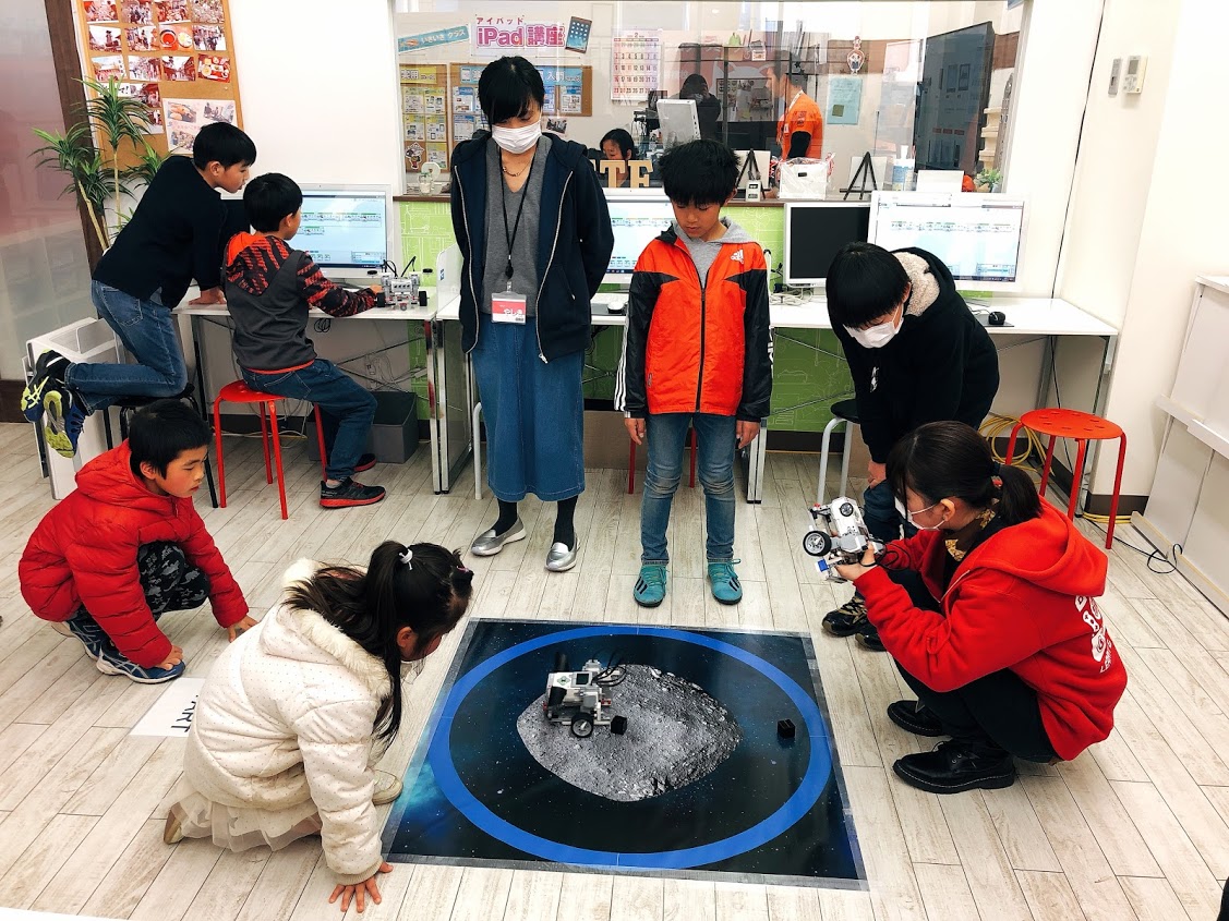 ロボ団ガーデン前橋教室での体験会の様子